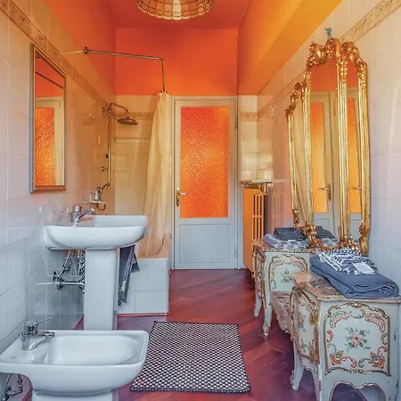 Casa Ginestra Sesto Calende